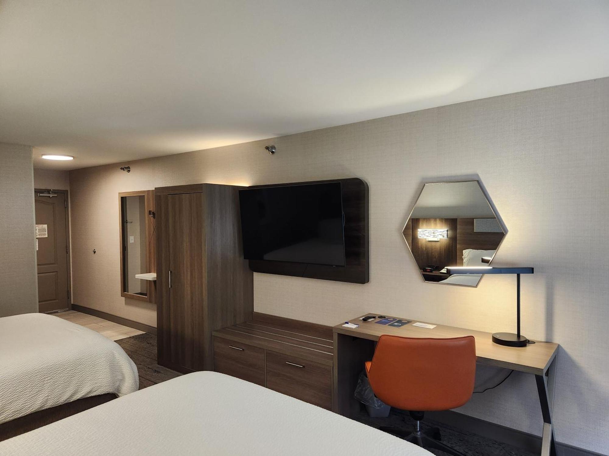 Holiday Inn Express Hotel & Suites Crawfordsville By Ihg Buitenkant foto